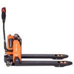 Elektryczny wózek paletowy PTE15N-PRO z wbudowaną ładowarką - Gallery Image 4